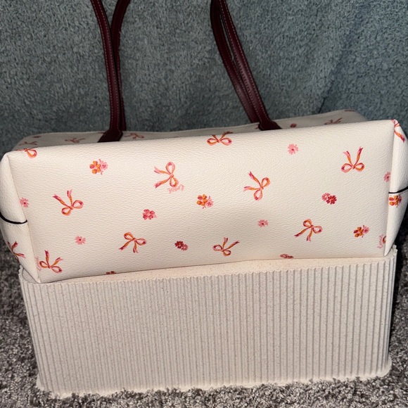 Coach Cream and Pink Bow Tote - Picture 4 of 6